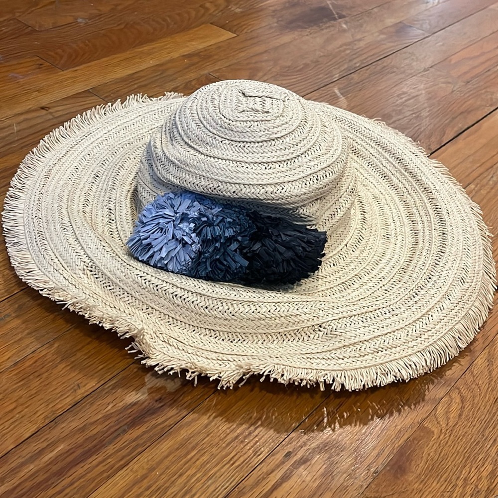 Straw sun hat 👒